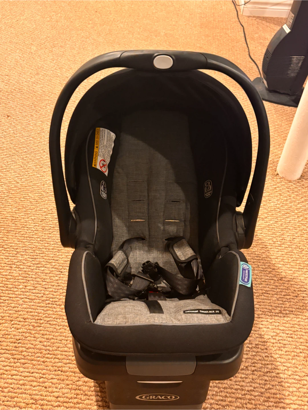 Graco SnugRide SnugLock 35 Infant Car Seat with Base - photo 2