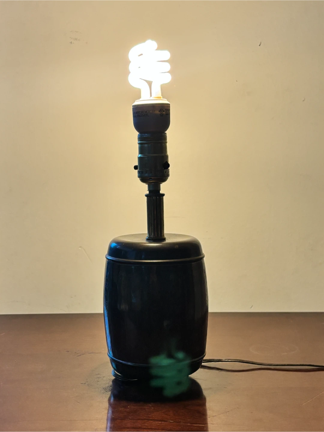 Brass Ginger Jar Table Lamp with Crane & Pine Etching - photo 4