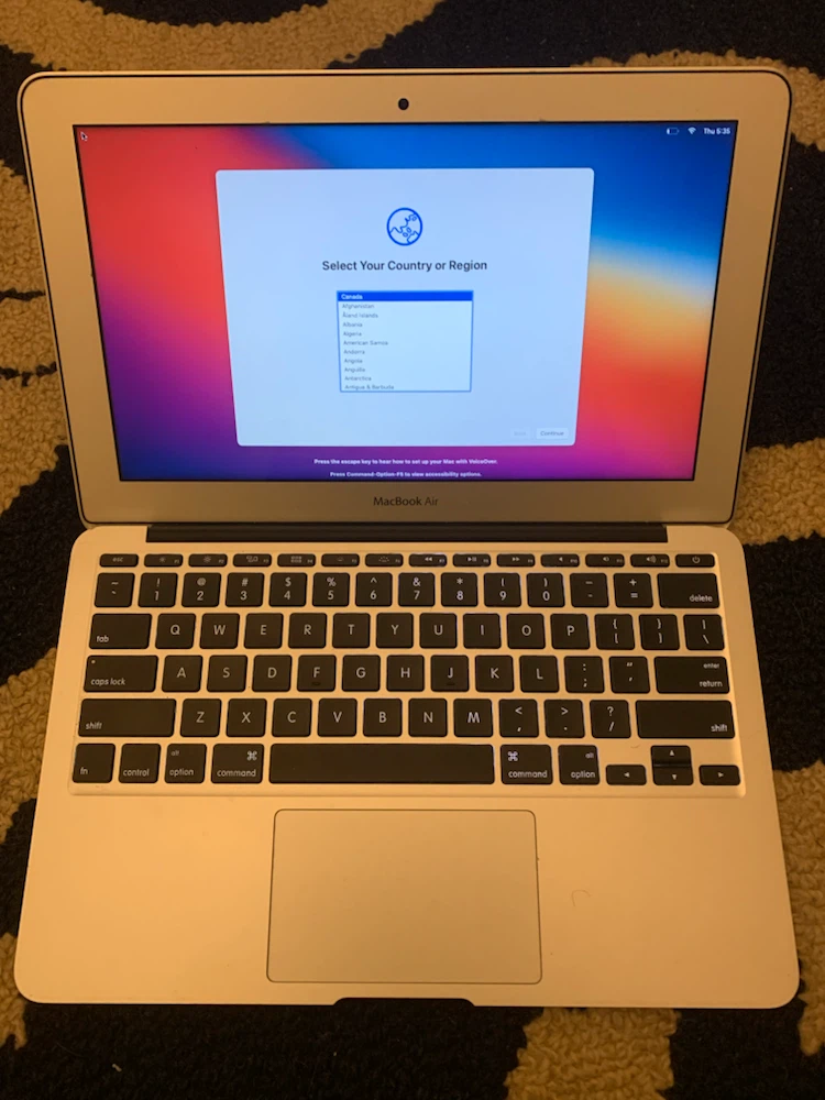 Apple MacBook Air 11-inch Model A1465 2013 - photo 2