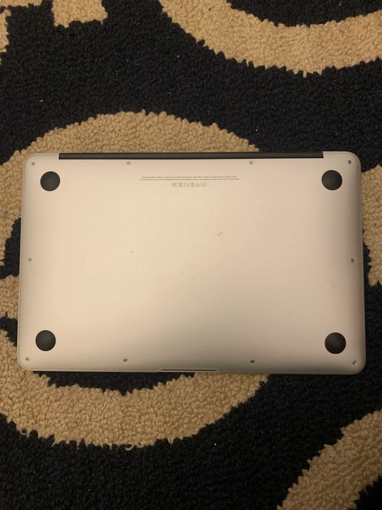 Apple MacBook Air 11-inch Model A1465 2013 - photo 3