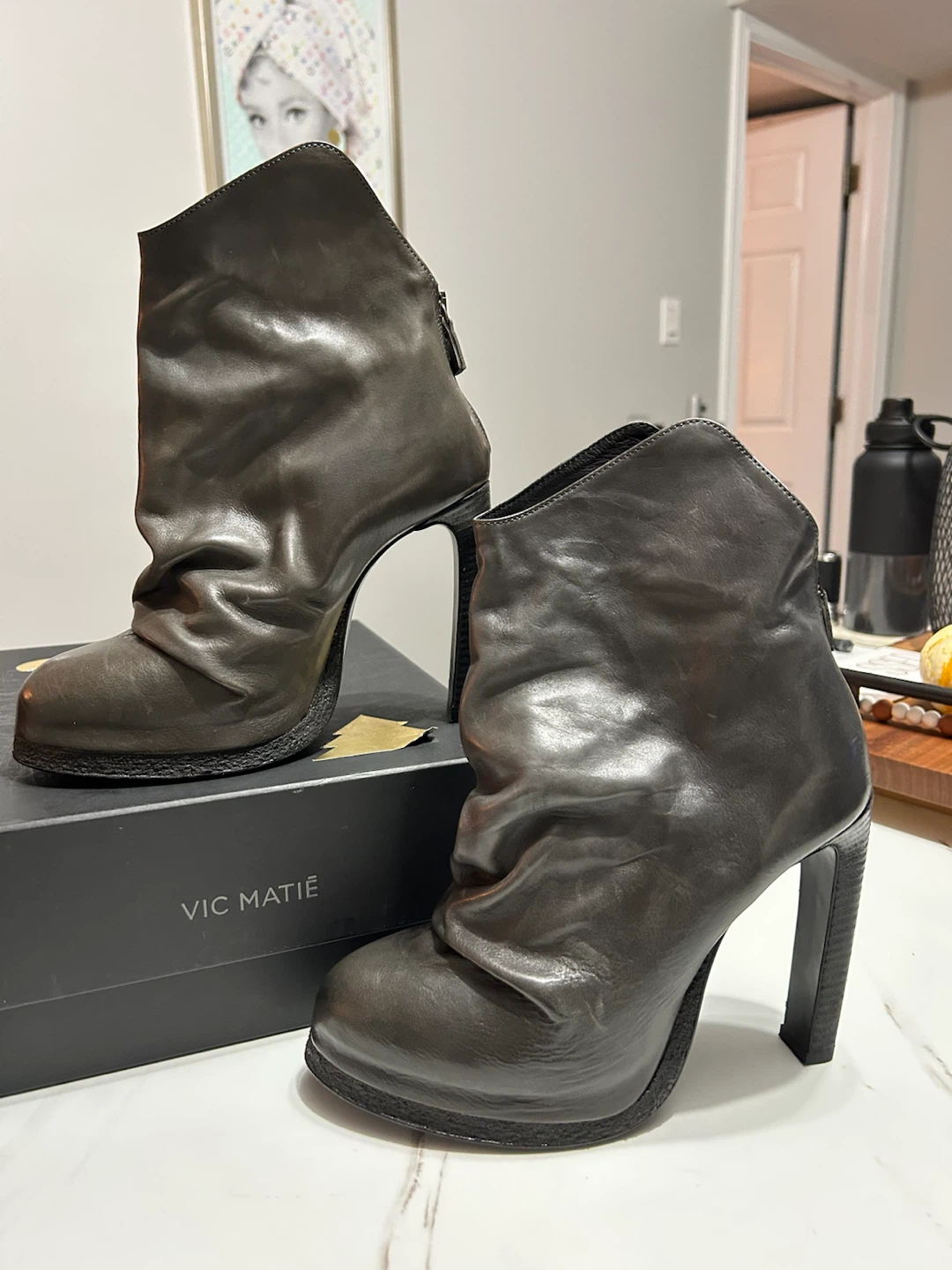 Vic Matié Leather Ankle Boots - photo 2