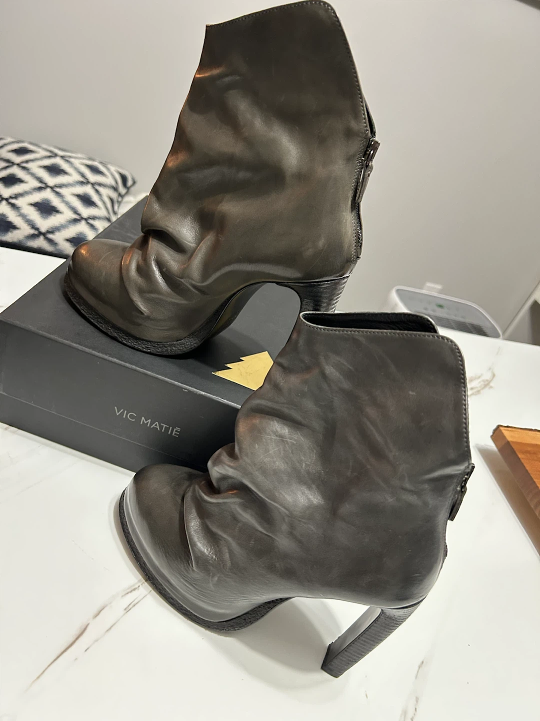 Vic Matié Leather Ankle Boots - photo 3