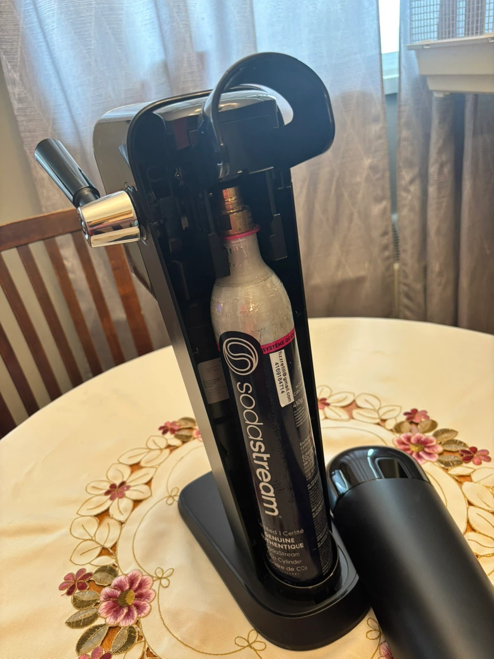 SodaStream Art Sparkling Water Maker - photo 3