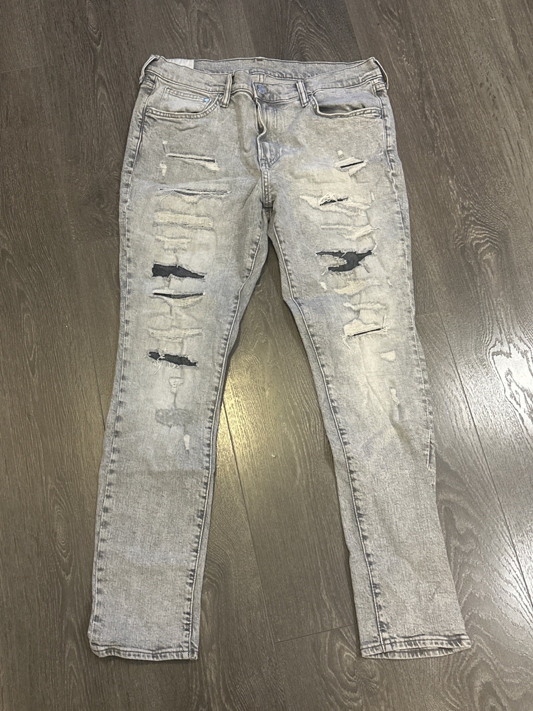 H n m Light Wash Distressed Jeans