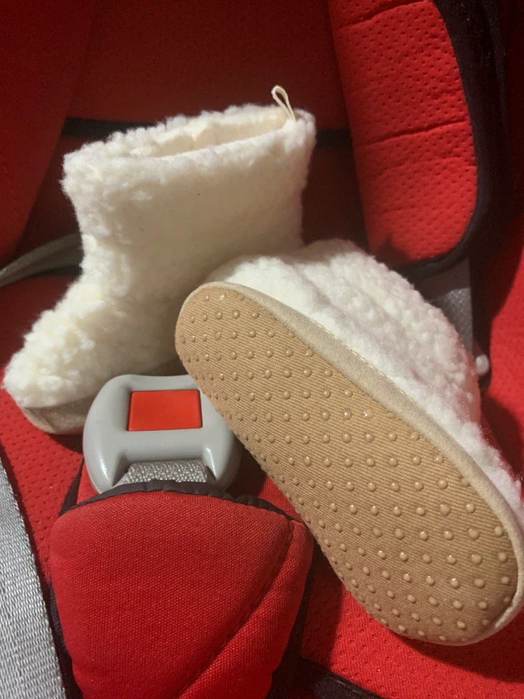 Baby Sherpa Booties 6-12 months - photo 2