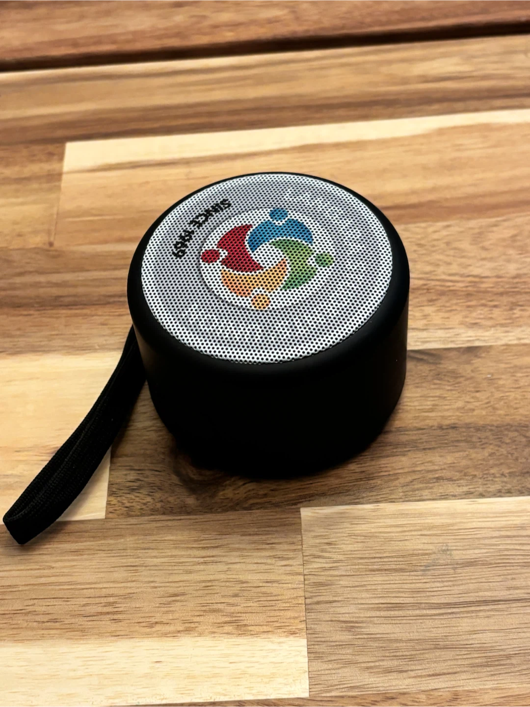Portable Waterproof Bluetooth Speaker / never used - photo 2