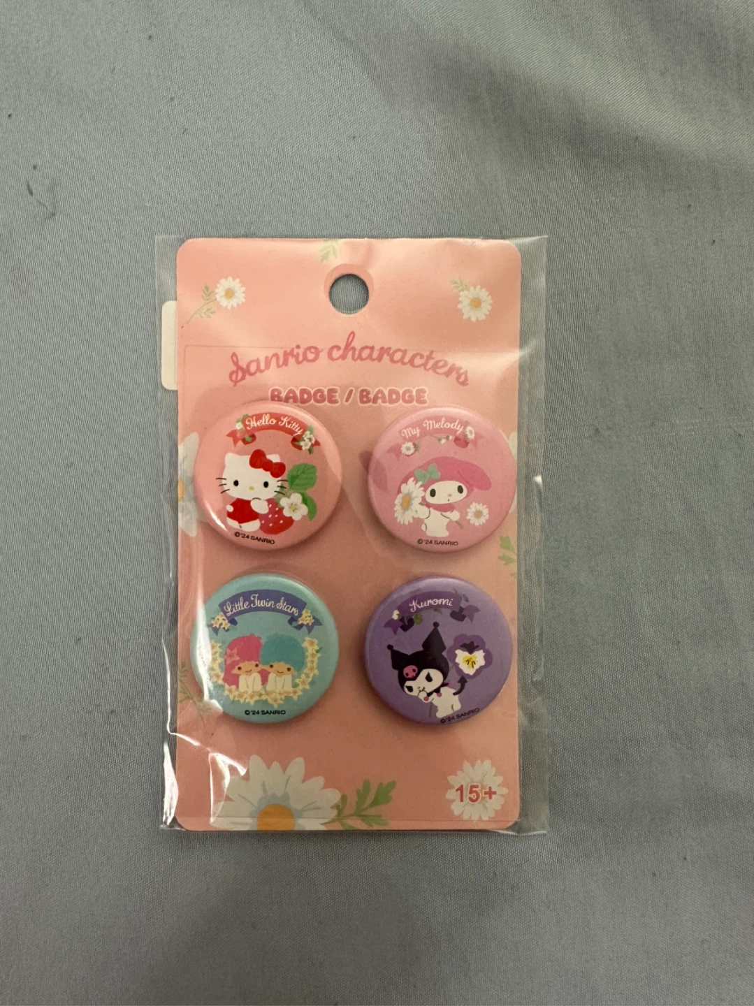 Sanrio Characters Pin Badge Set - photo 2