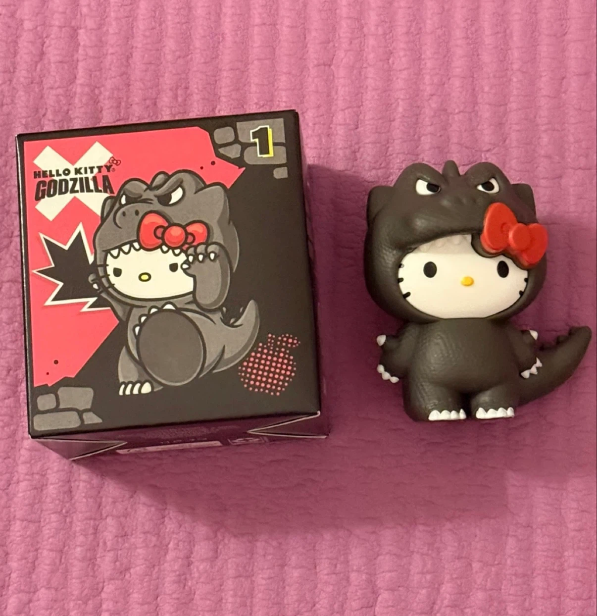NEW✨Hello Kitty x Godzilla McDonald's Figure