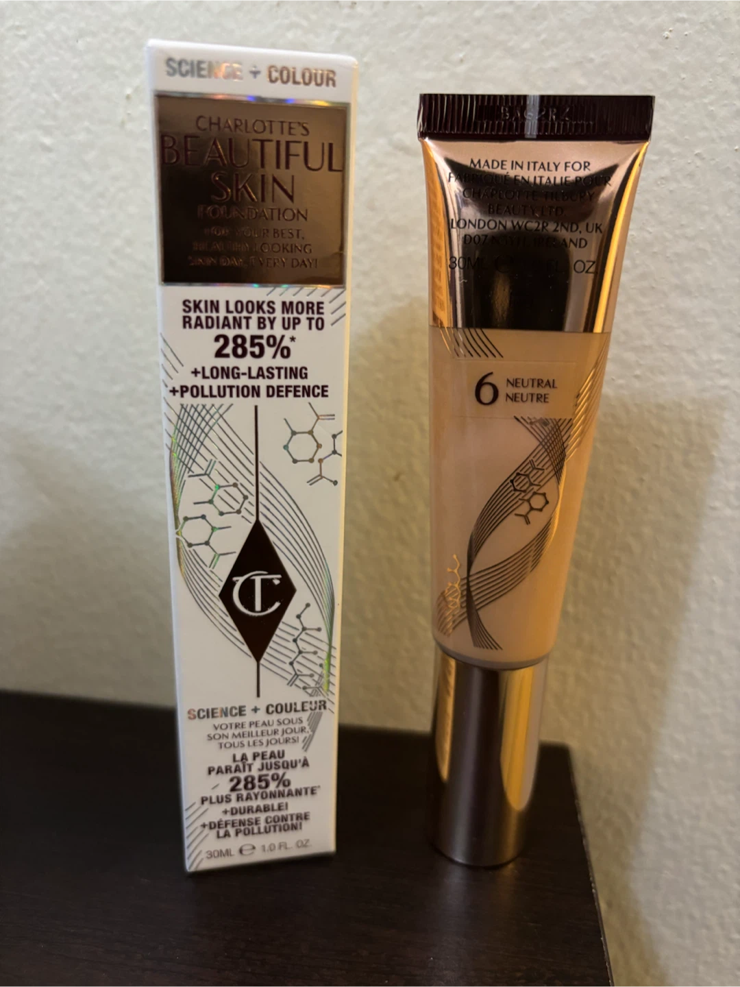 NEW-Charlotte Tilbury Beautiful Skin Foundation 6 Neutral