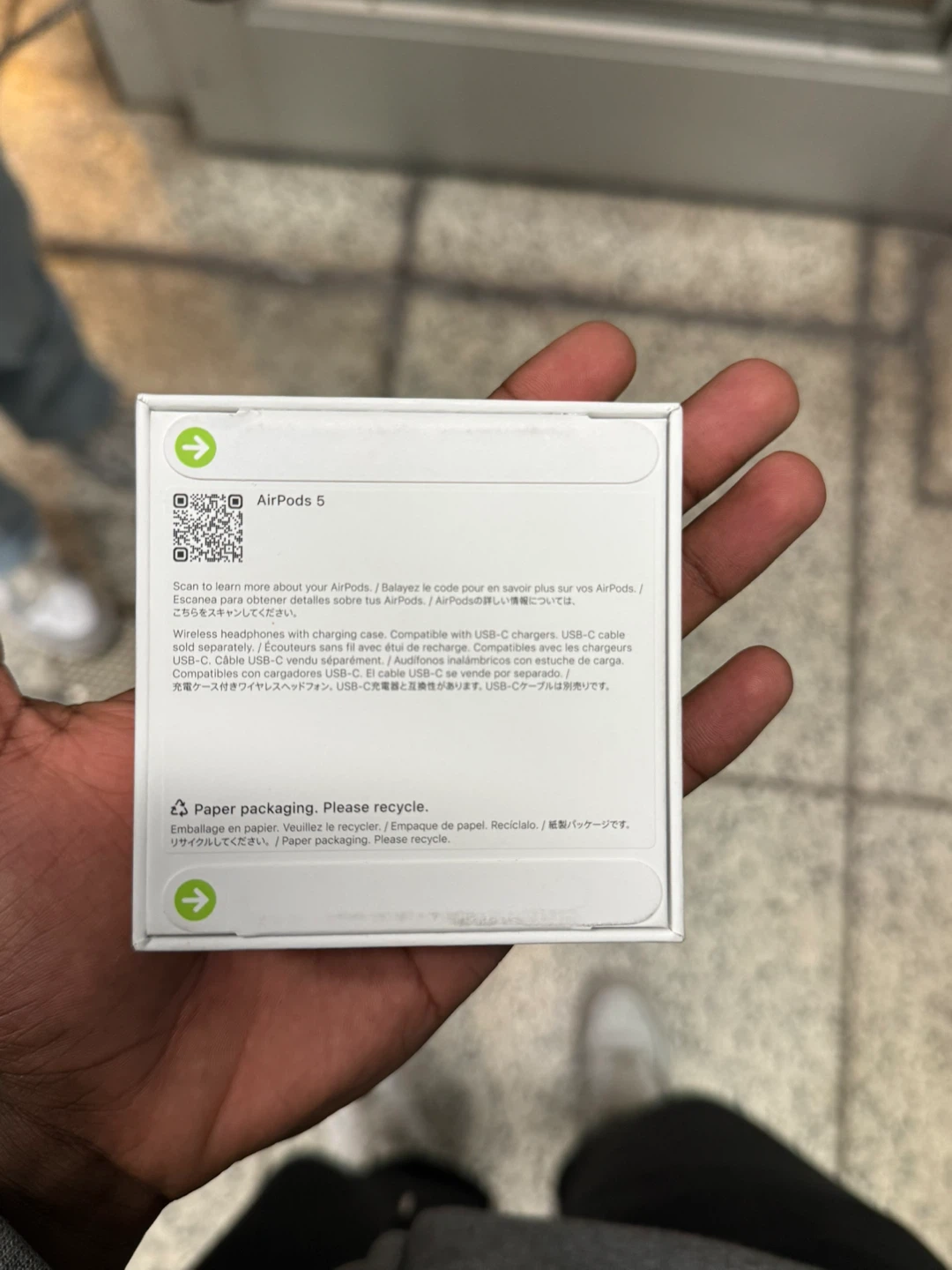 Apple AirPods 5 - photo 3