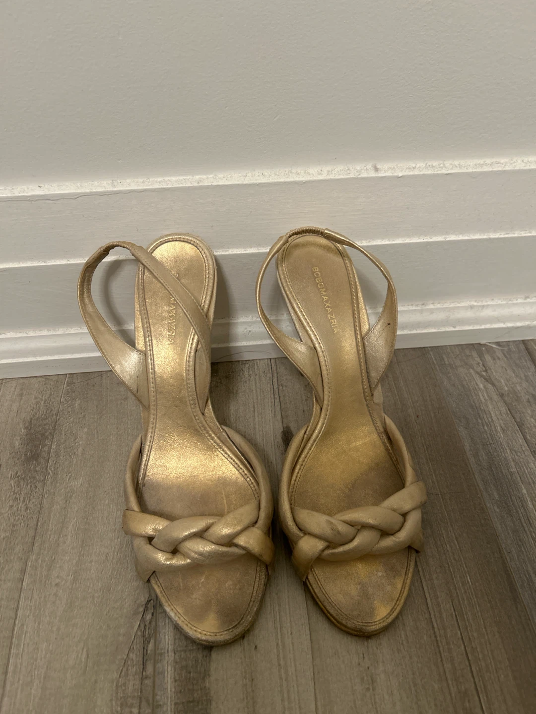 BCBGMAXAZRIA Gold Slingback Heels