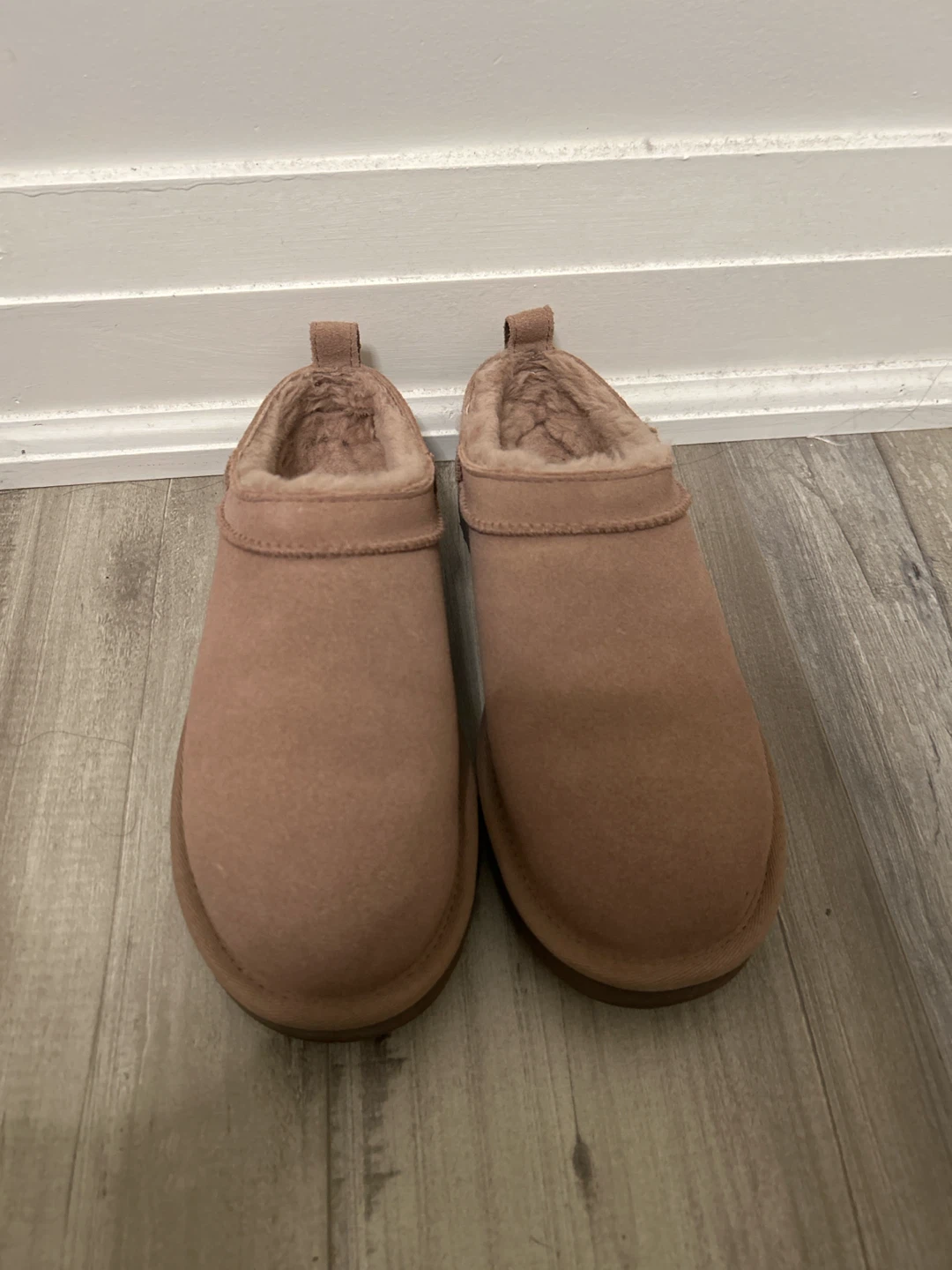UGG Tasman Slippers - Size 6