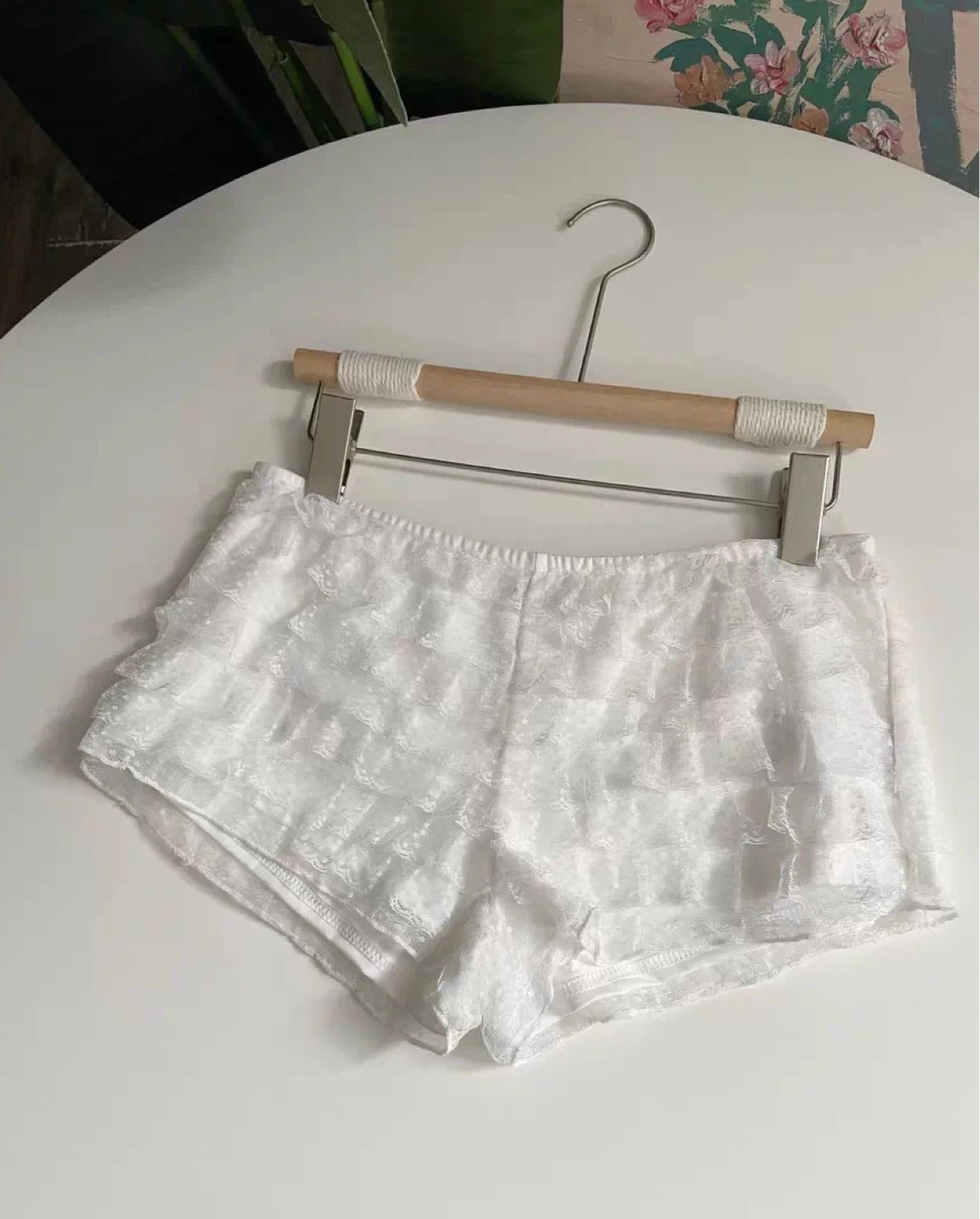 White Lace Ruffle Shorts - photo 2