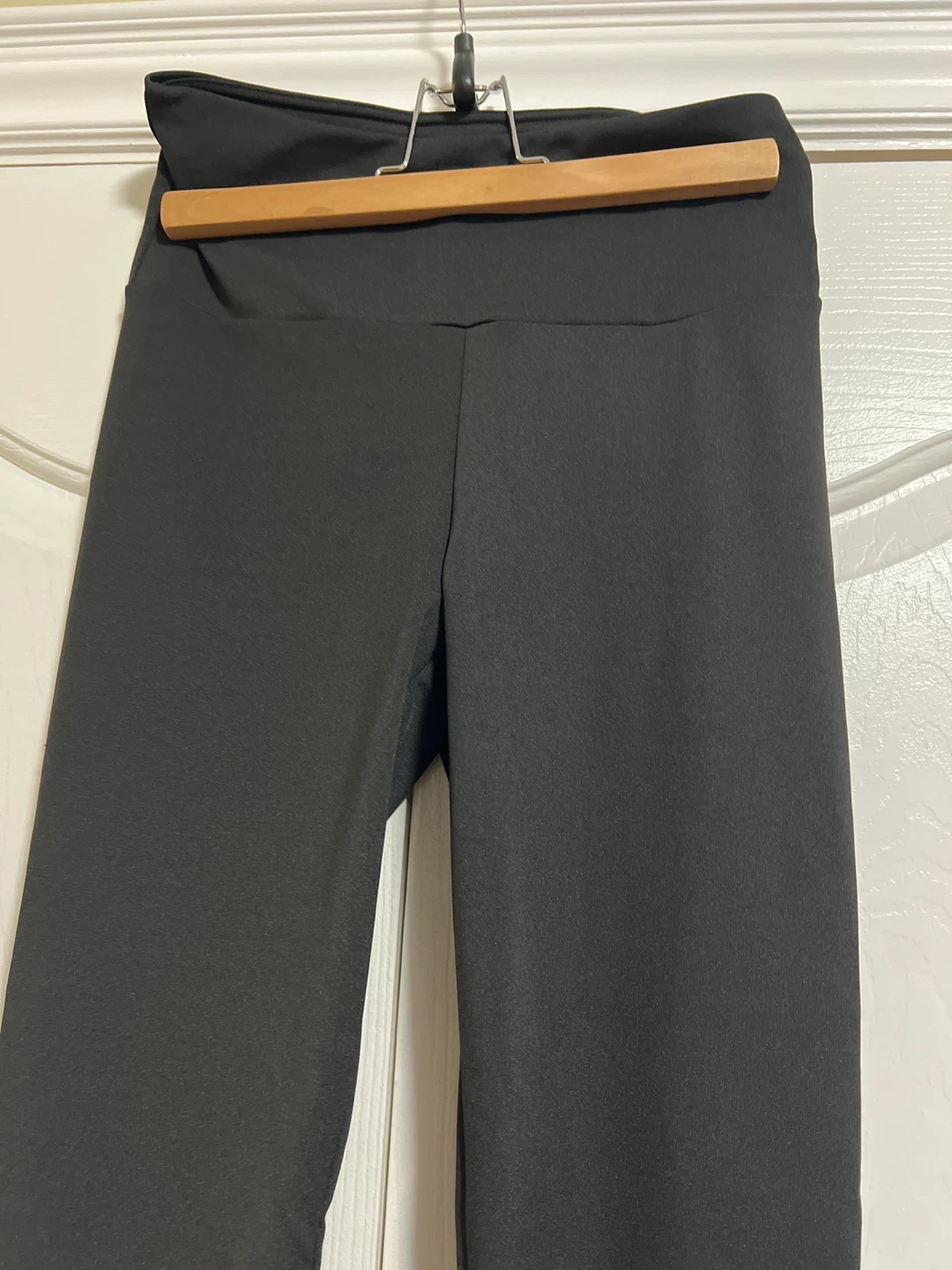 Black high-waisted leggings - photo 2