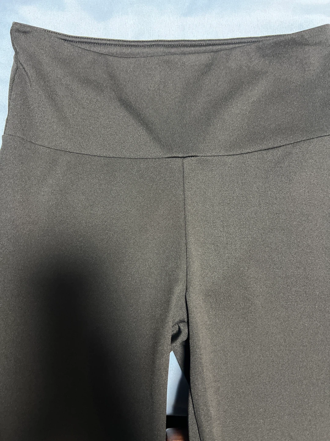 Black high-waisted leggings - photo 5