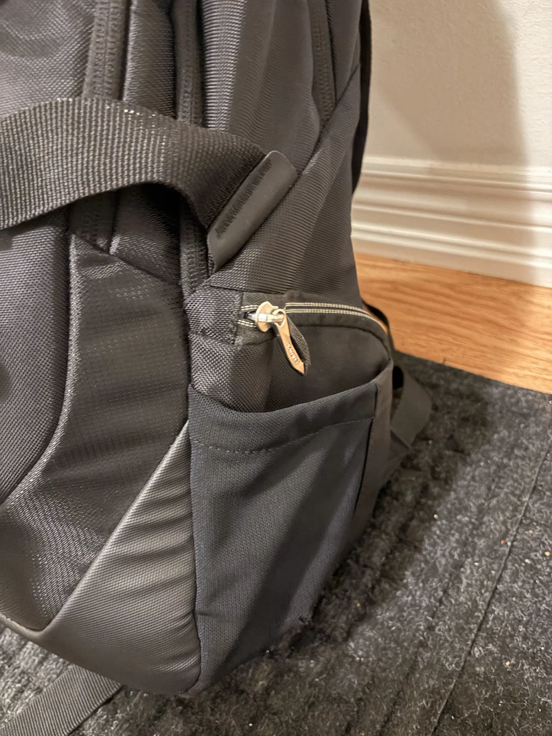 Targus Black Laptop Backpack - photo 2