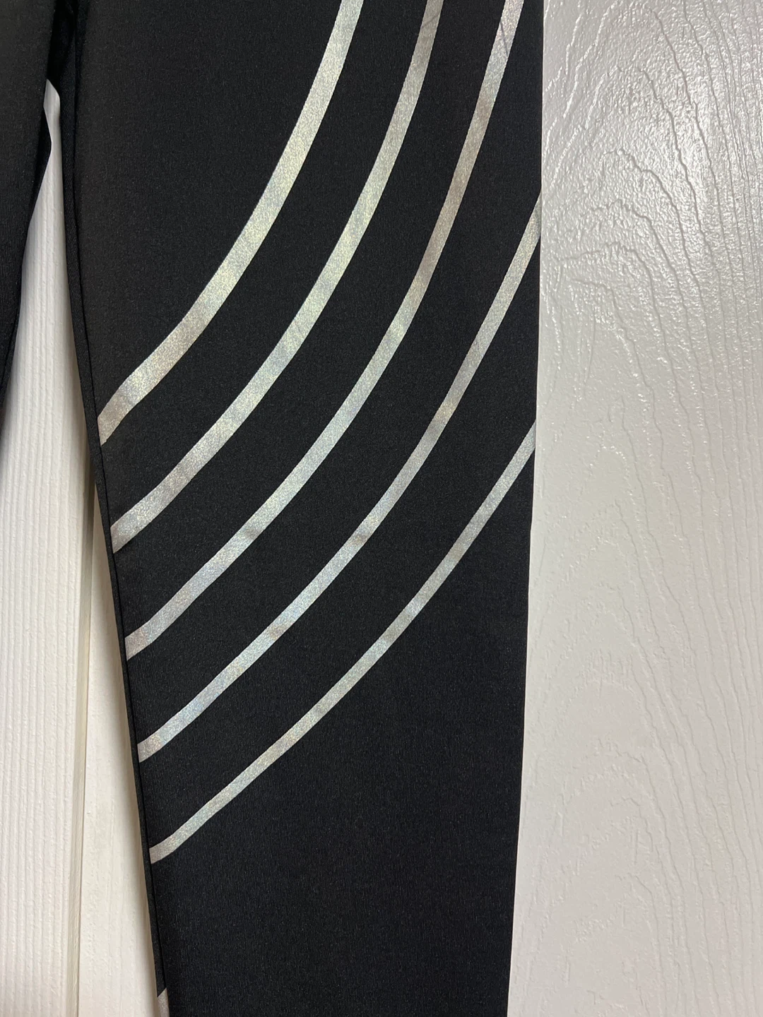 Black Athletic Leggings with Reflective Details Size M - photo 2