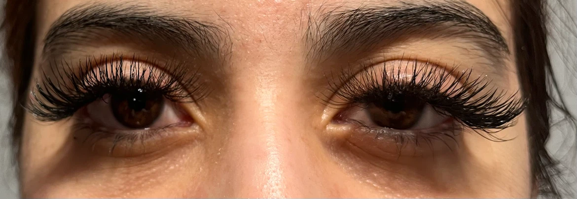 Professional Eyelash Extension Service - photo 3