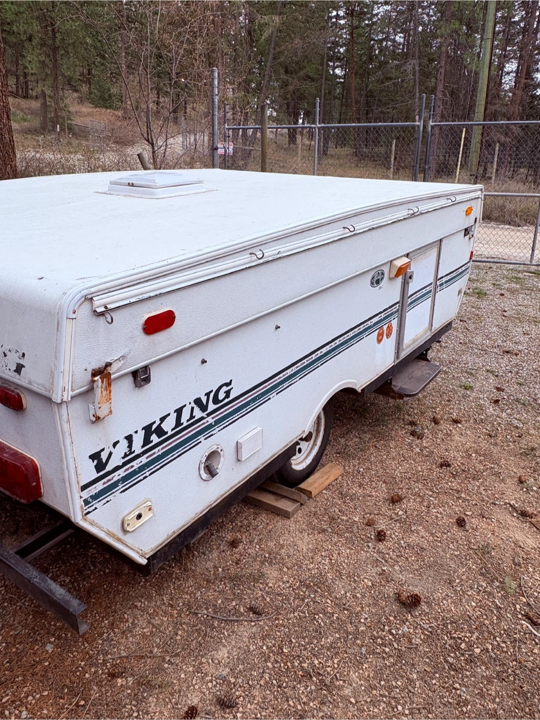 Viking Pop-up Tent Trailer