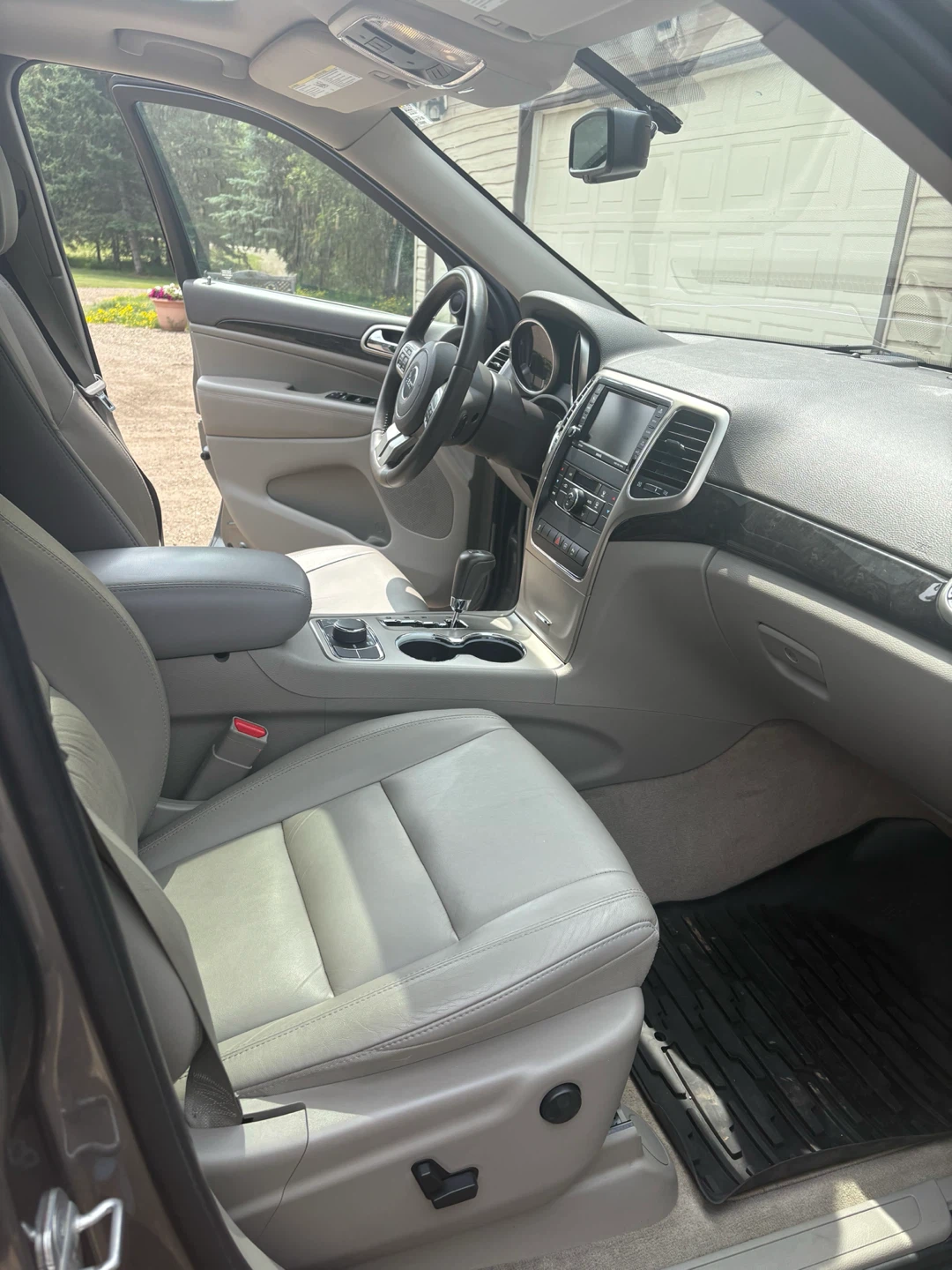 2012 Jeep Grand Cherokee - photo 4