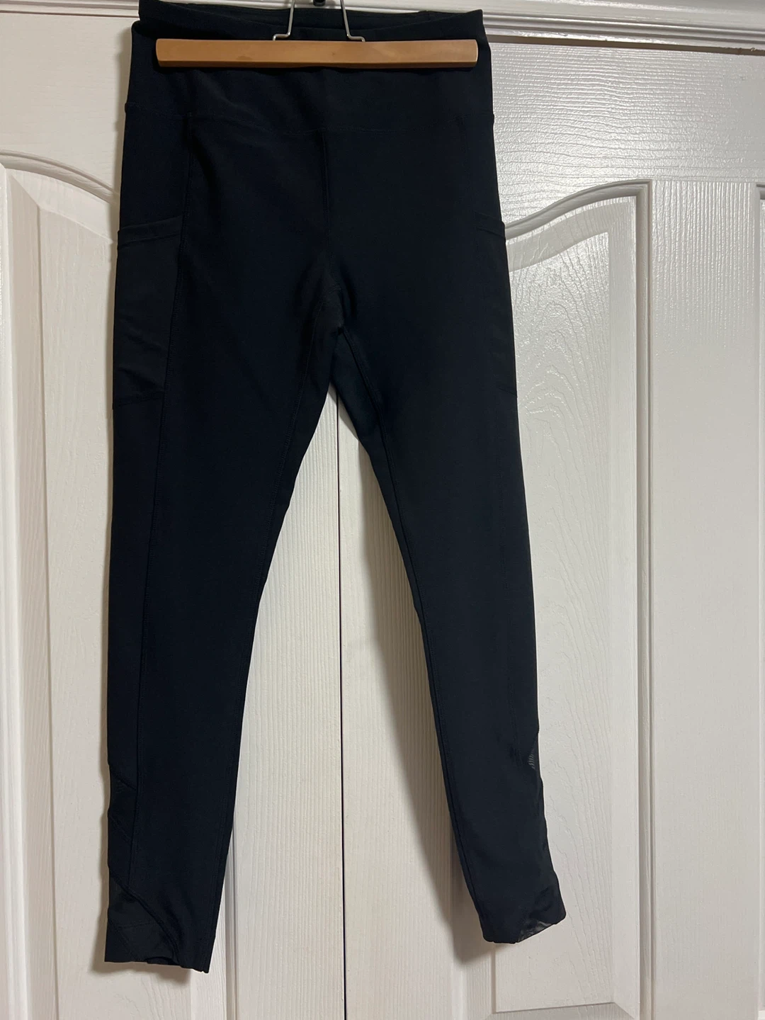 Mondetta black athletic leggings
