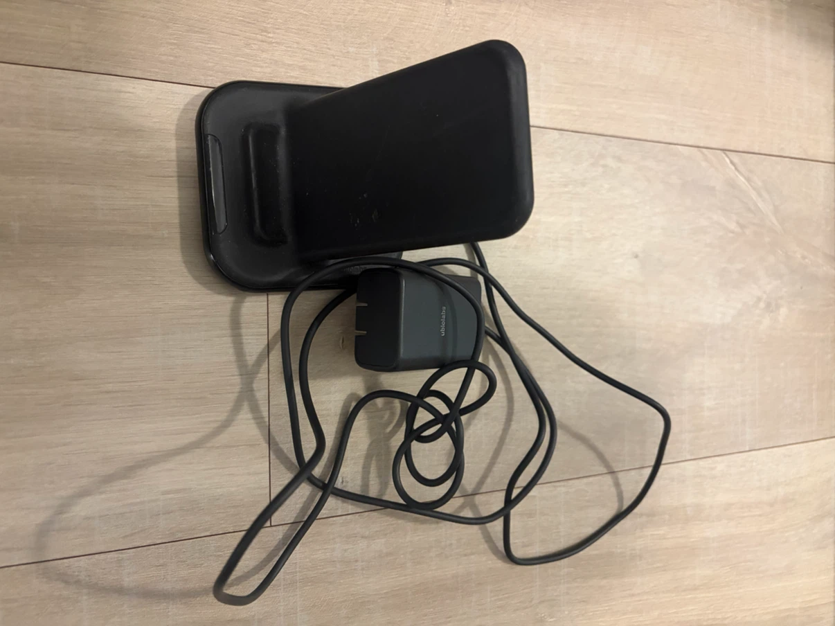 Ubio Labs Wireless Charging Stand