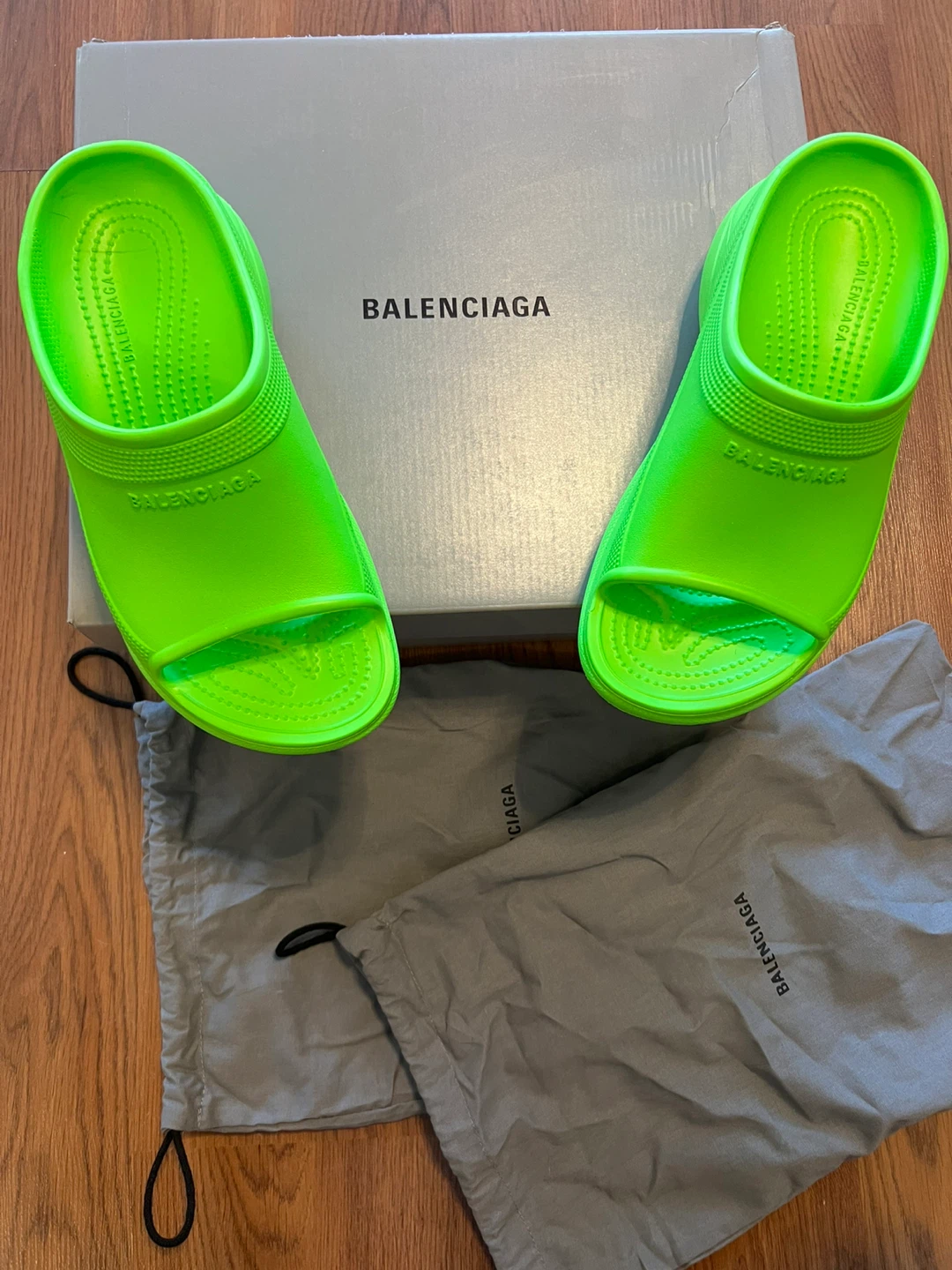 Authentic Balenciaga x Crocs Pool Slide Neon Green - photo 5