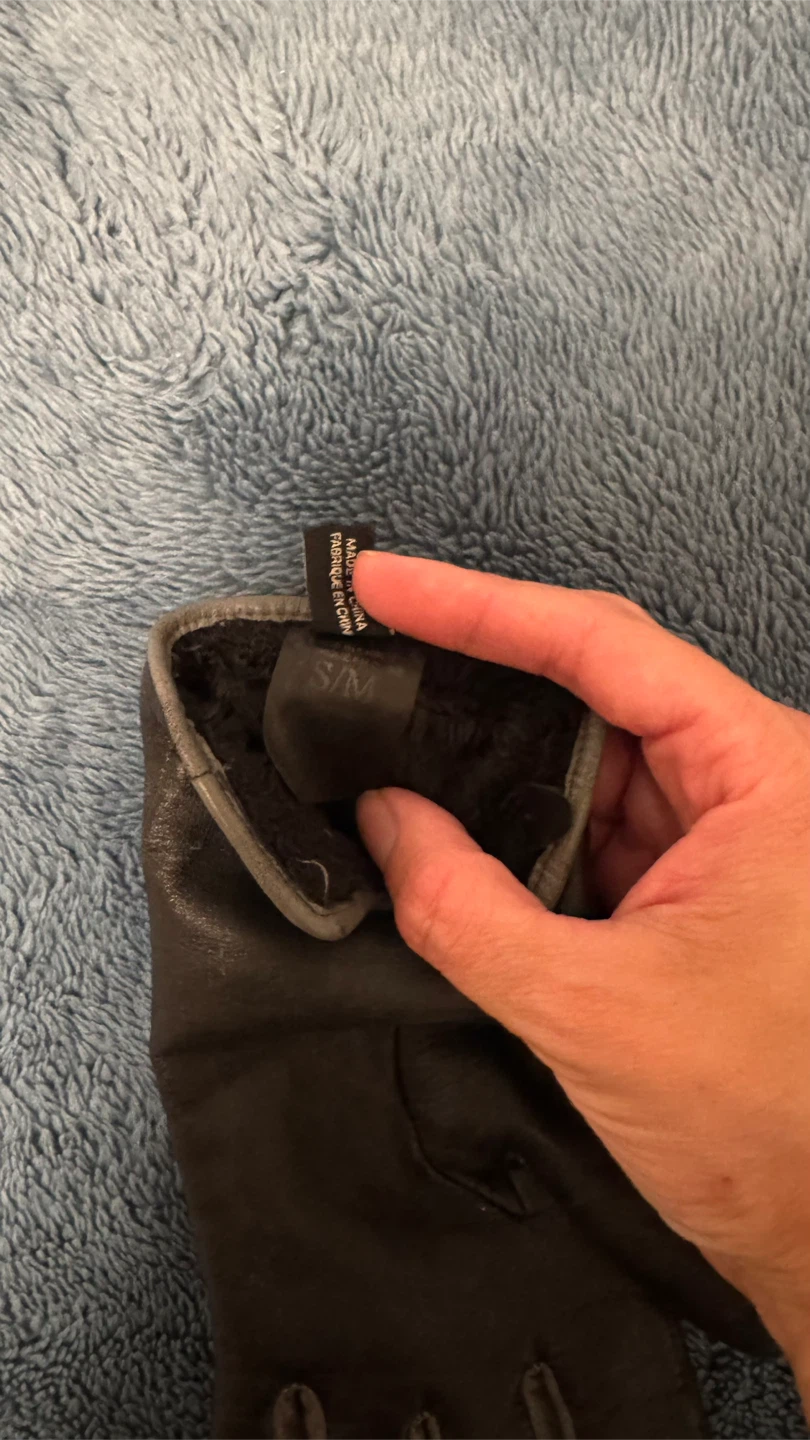 Black Leather Gloves - photo 2
