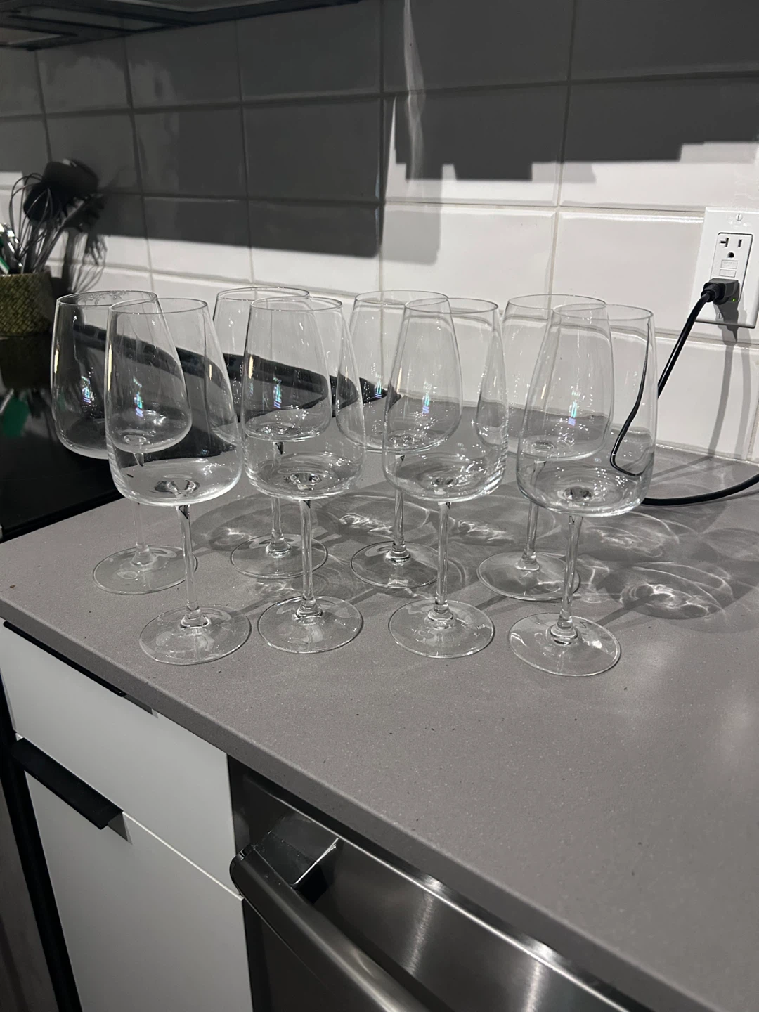 IKEA DYRGRIP Wine Glasses Set of 8