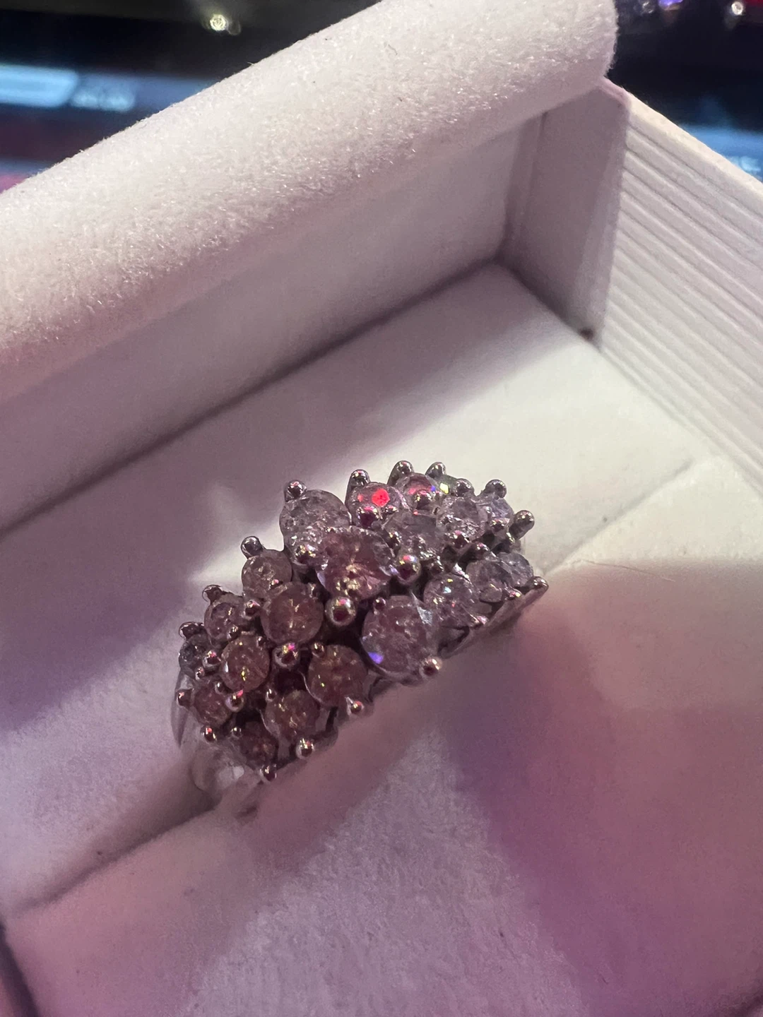 10K Gold Cluster Ring size 6-6.5 - photo 2