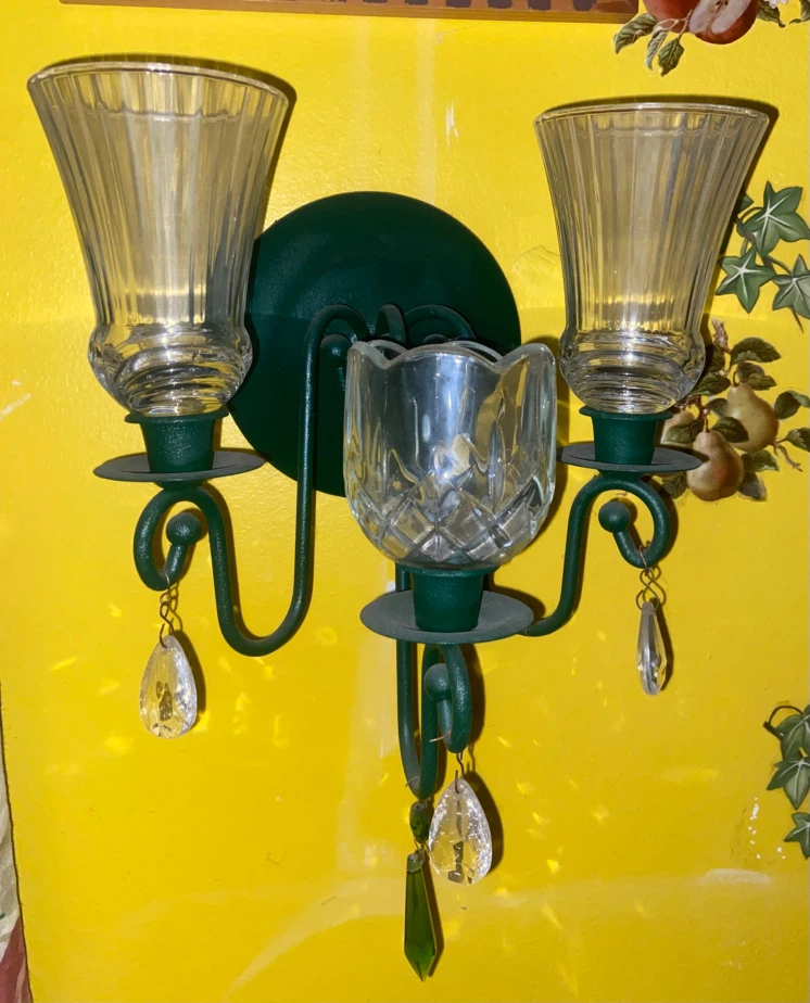 Emerald Jeweled Wall Sconce with Crystal Accents