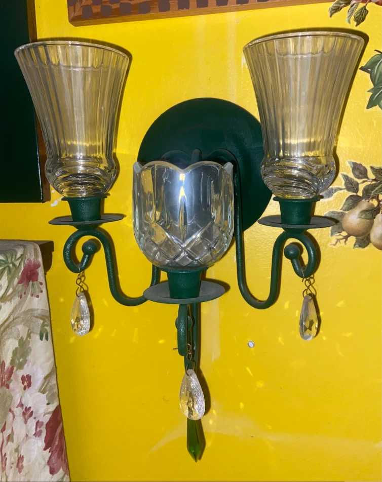 Emerald Jeweled Wall Sconce with Crystal Accents - photo 2