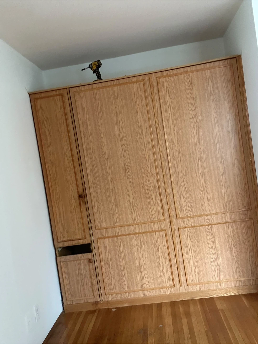 Double Murphy Bed with Integrated Shelving - photo 4