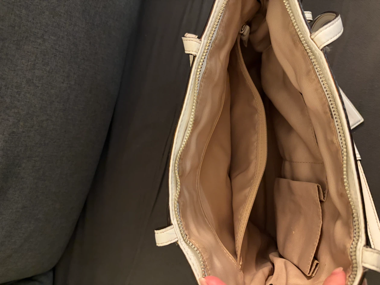 Coach Signature Tote Bag Gold and White - photo 3