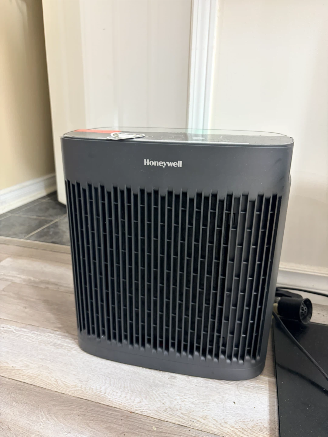 Honeywell Air Purifier - photo 3