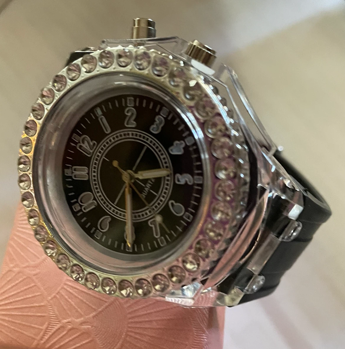 Quartz watch with rhinestones - photo 2