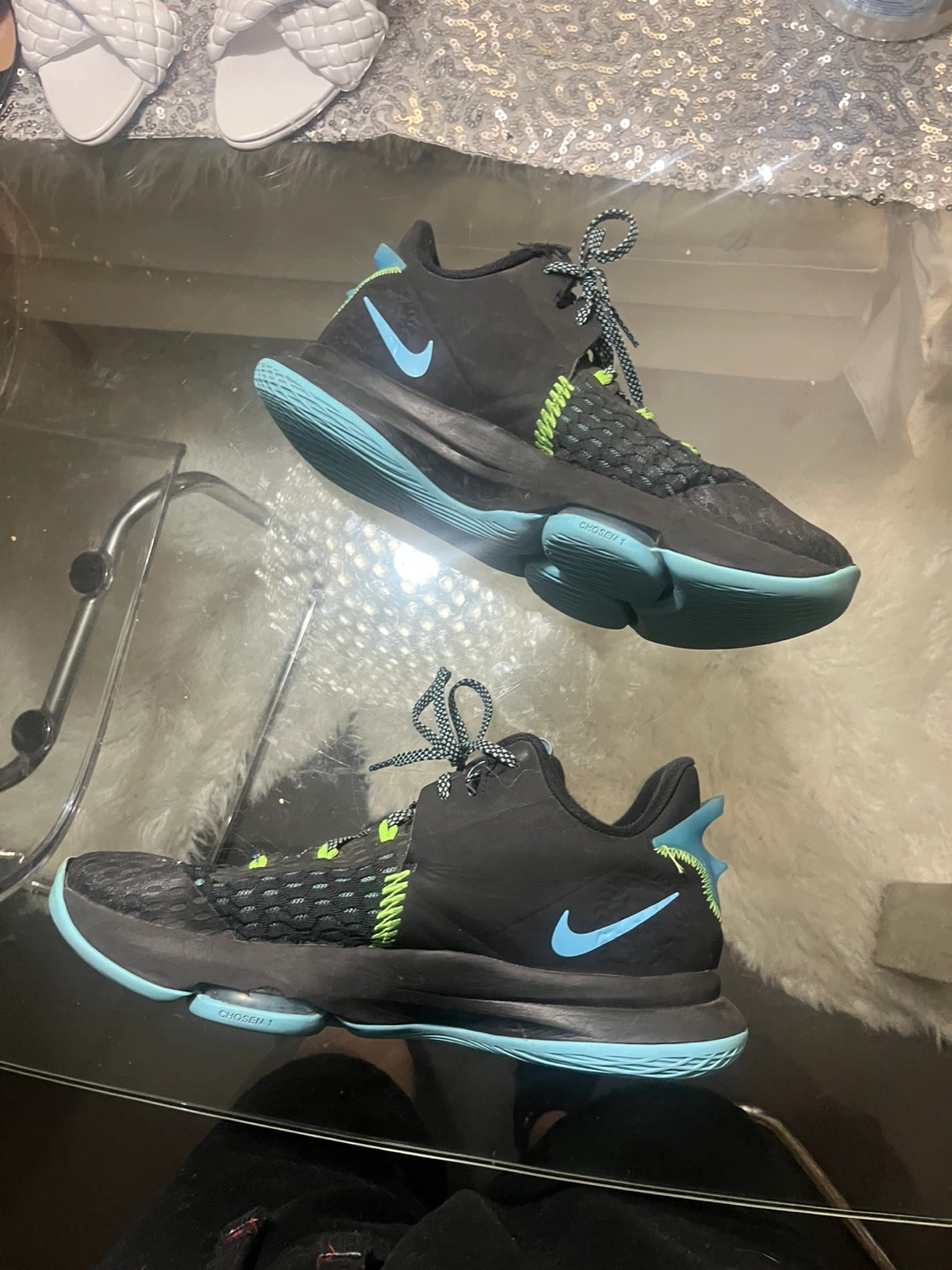 Nike LeBron Witness 5 Basketball Shoes size 13 - photo 4