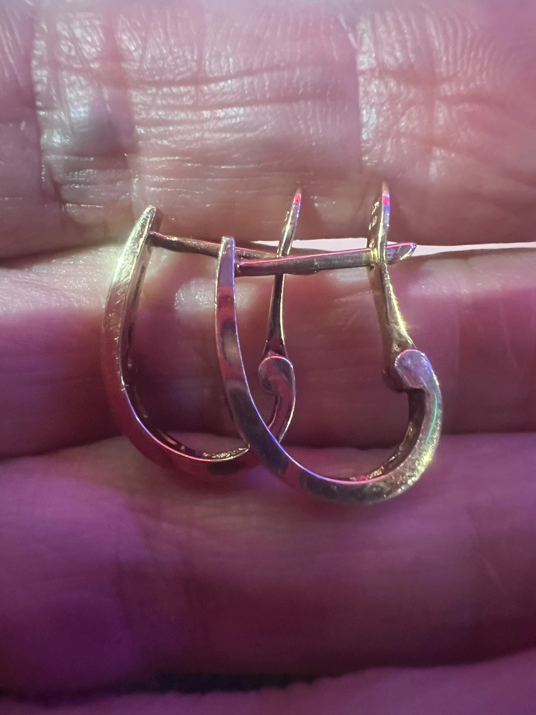 10 k Gold and Diamond Channel Hoop Earrings - photo 3