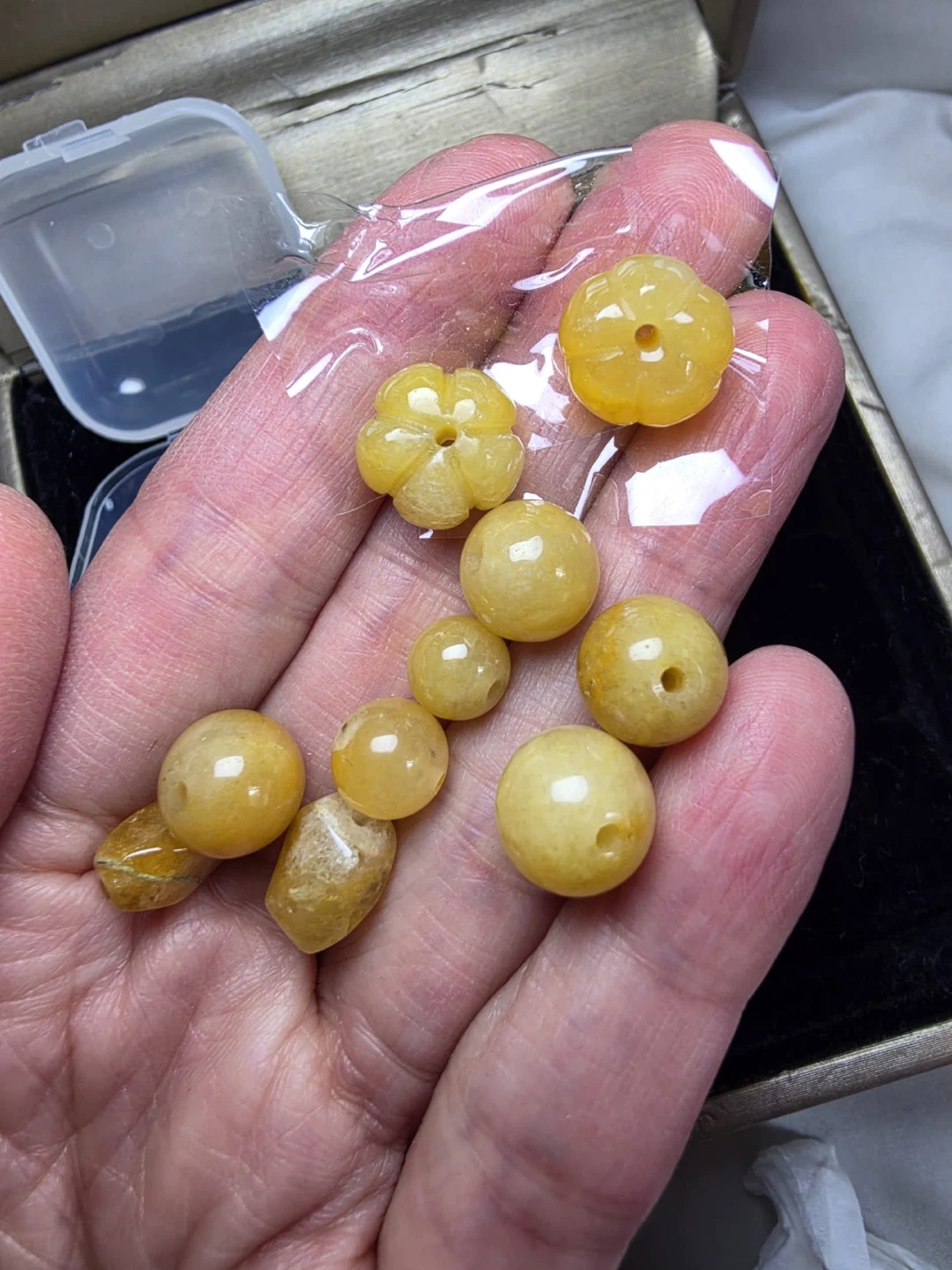 Collection of Natural Jade Pendants and Jewelry - photo 2