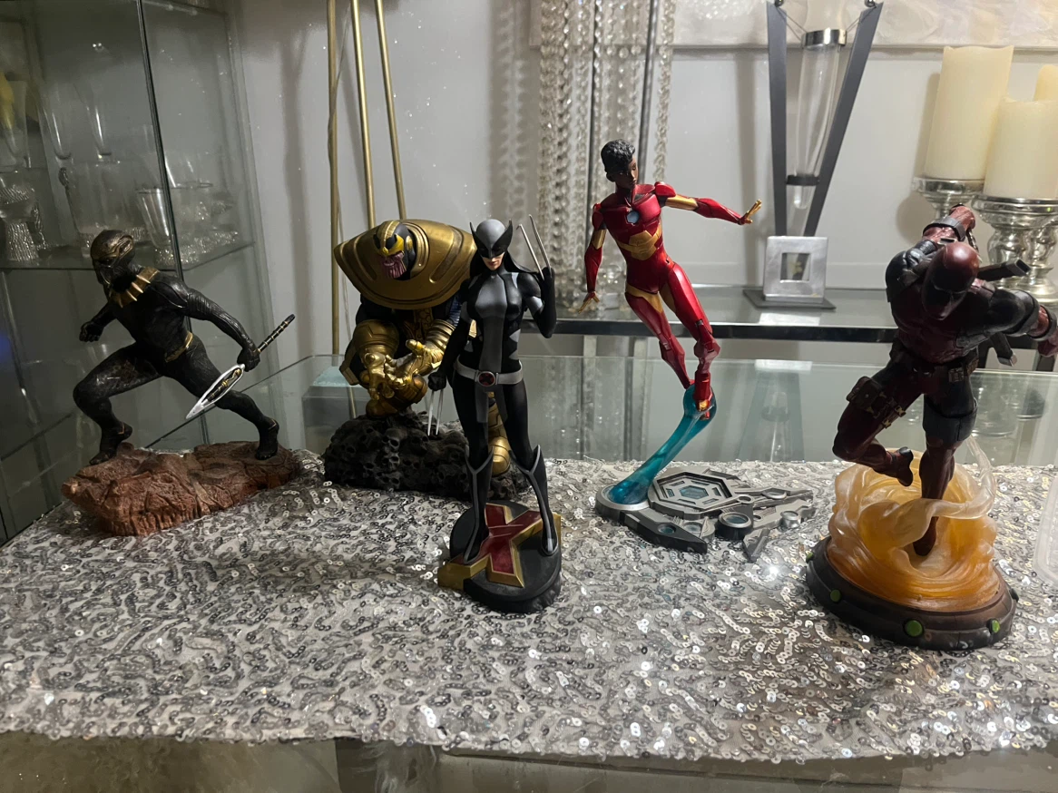 Set of 5 Marvel Superhero Statues lot 25$ each - photo 3