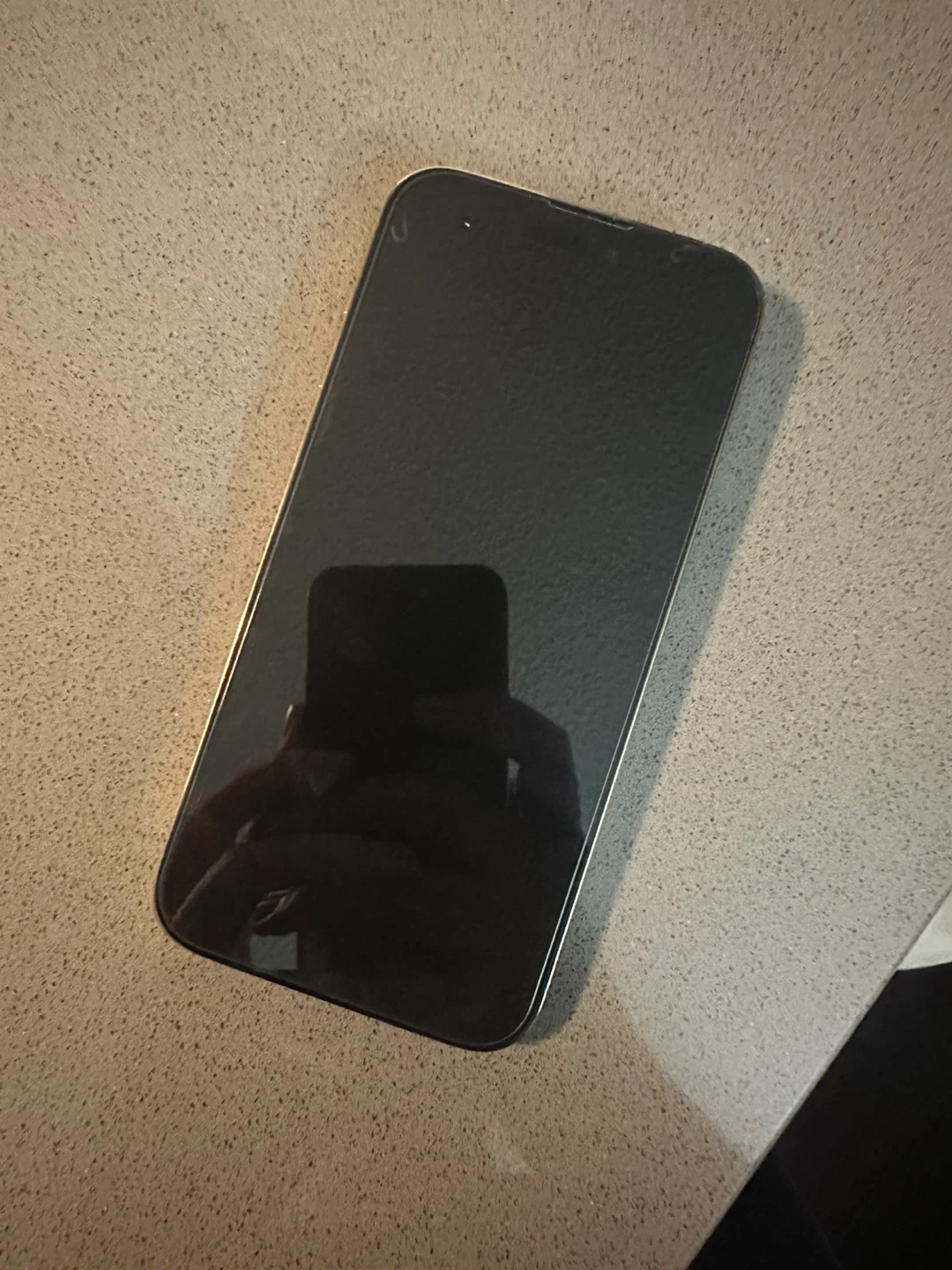Iphone 14 Pro Max Gold - photo 2