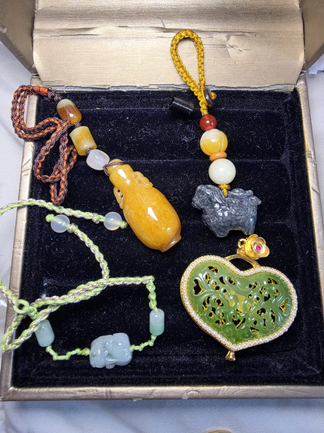 Collection of Natural Jade Pendants and Jewelry - photo 2