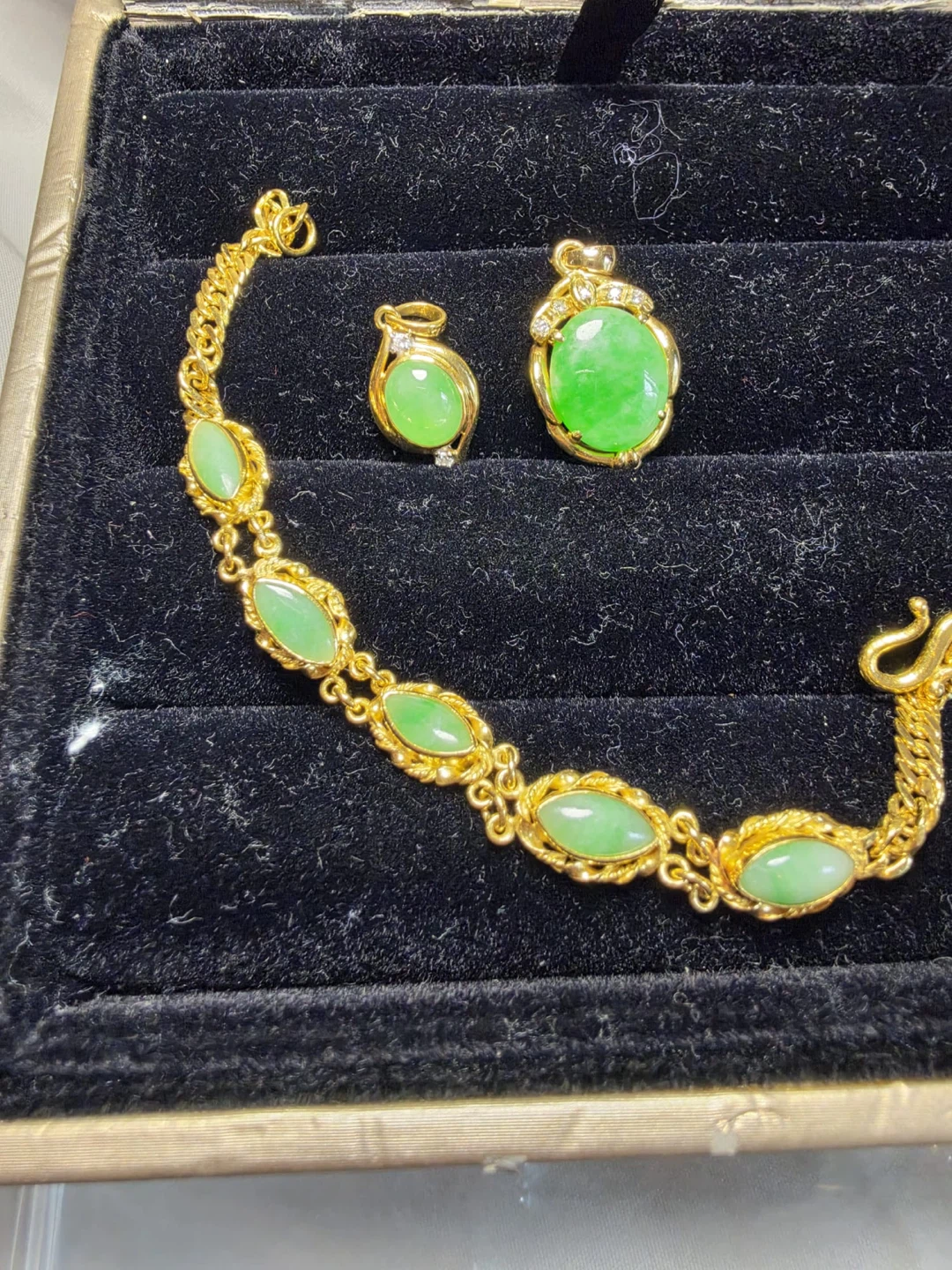 Collection of Natural Jade Pendants and Jewelry - photo 2