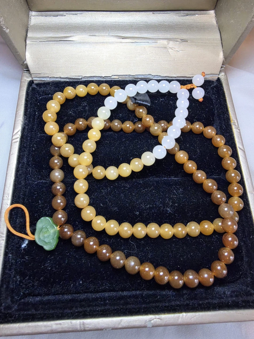 Collection of Natural Jade Pendants and Jewelry - photo 4