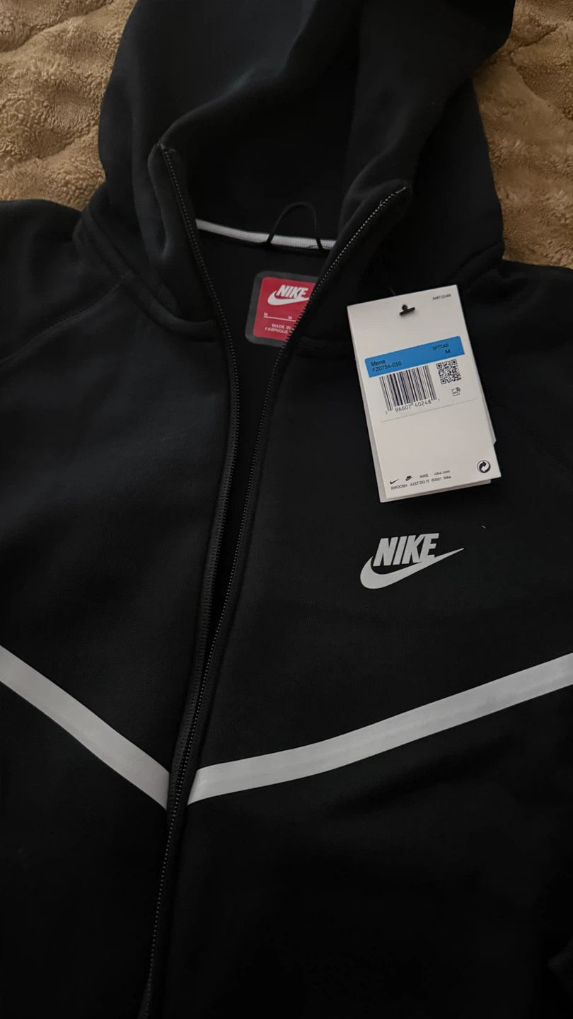 Nike Tech Fleece Full-Zip Hoodie - Black - Size Medium - photo 3