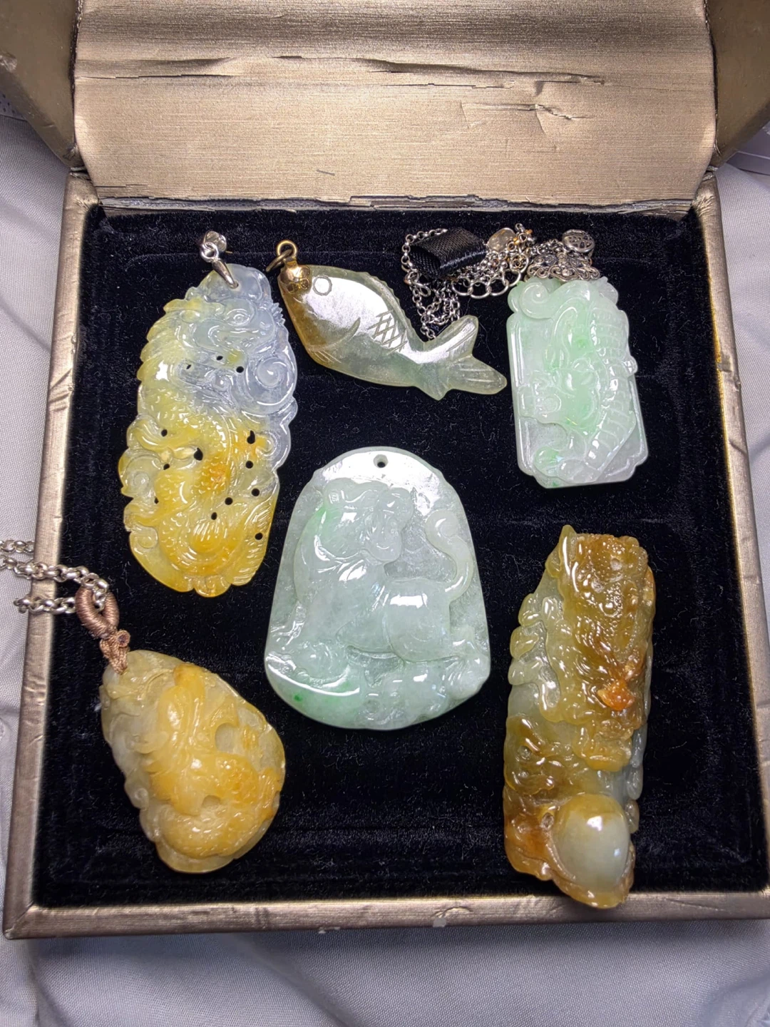 Collection of Natural Jade Pendants and Jewelry - photo 3