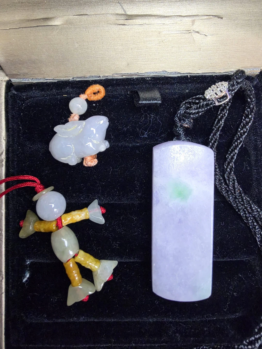 Collection of Natural Jade Pendants and Jewelry - photo 4