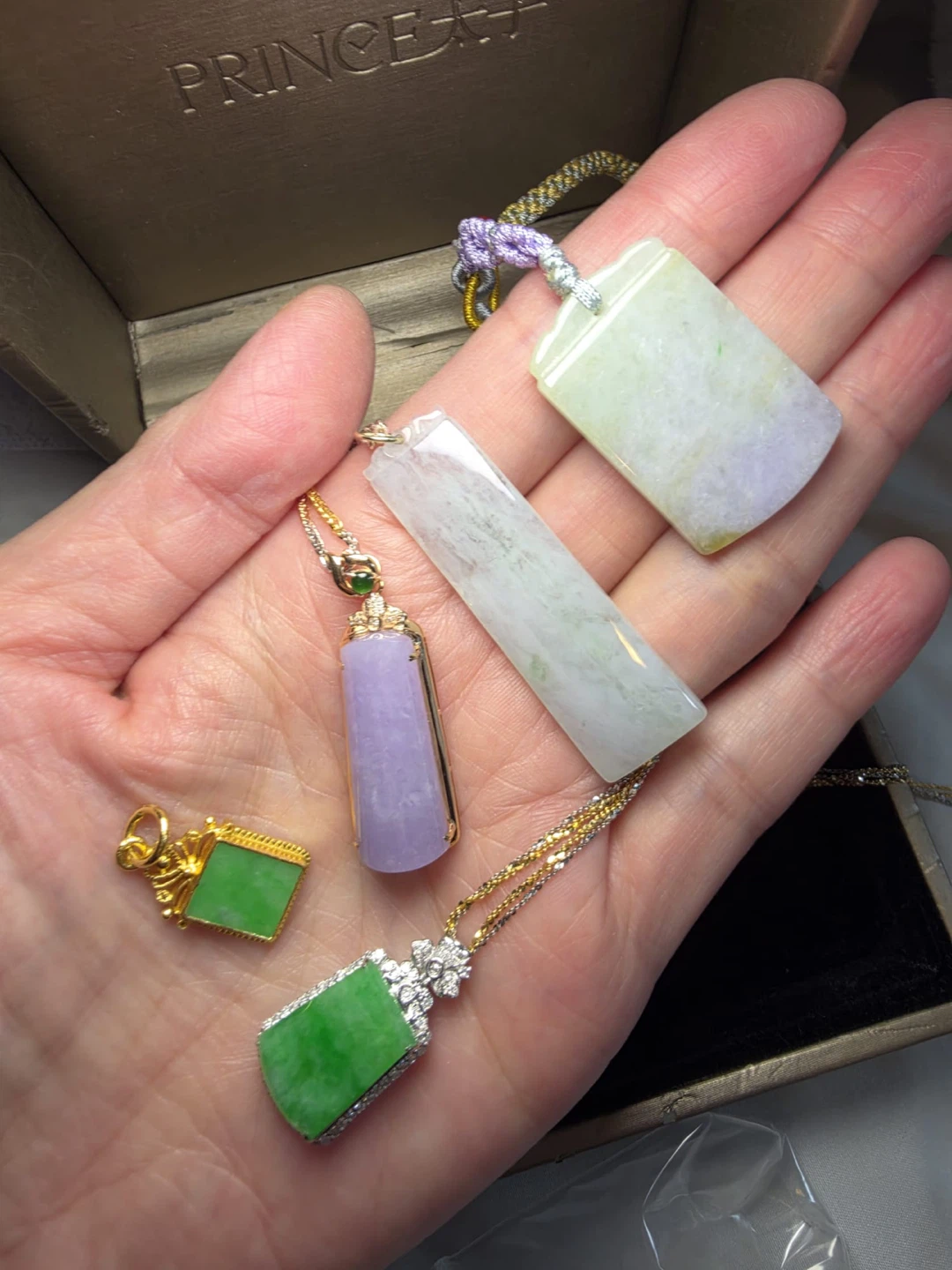 Collection of Natural Jade Pendants and Jewelry - photo 4