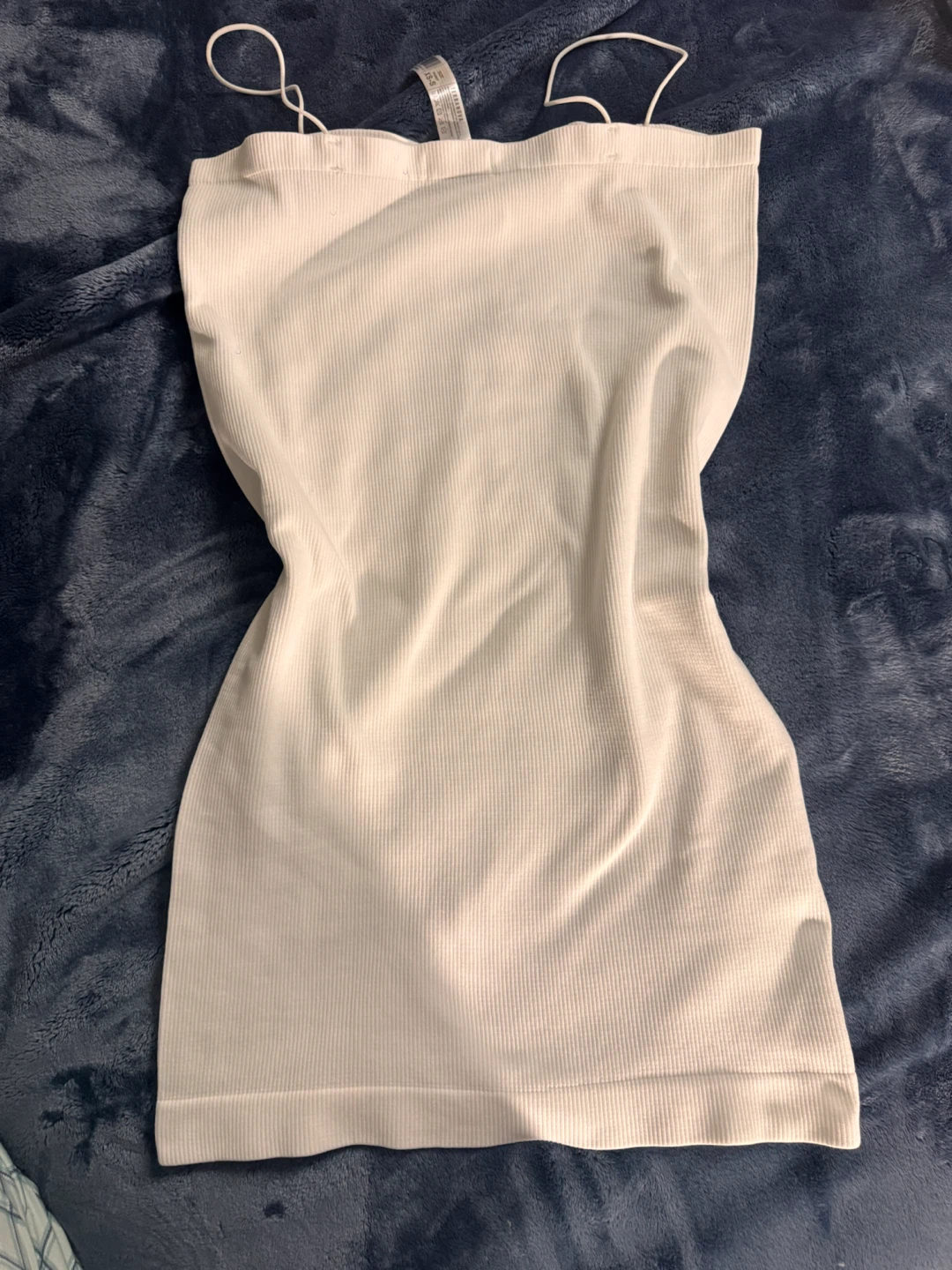 Tight white mini dress from Terranova