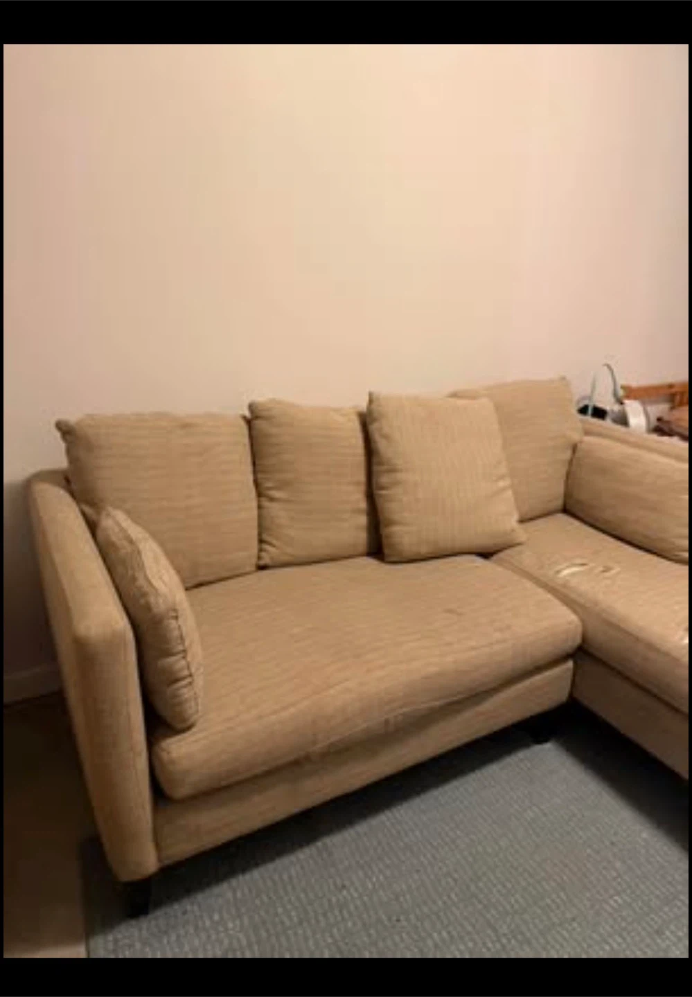 Couch - photo 2